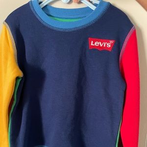Levi’s kid Crayola shirt